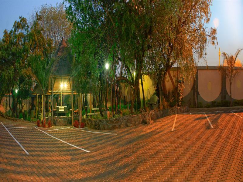 Eco Park Lodge Centurion Exterior foto